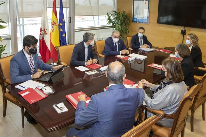 Reunión Gobierno de Cantabria-UC sobre Contrato Programa Extraordinario