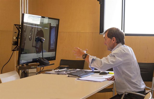 El rector de la universidad, Alberto Gómez Barahona, en entrevista con Europa Press