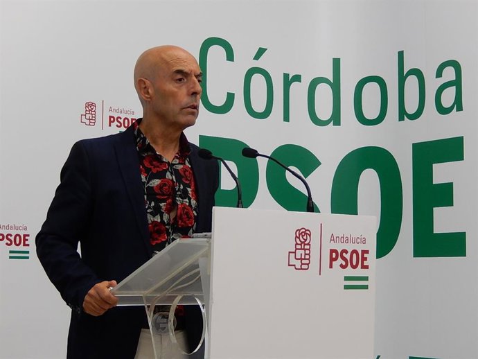 Antonio Hurtado en la sede del PSOE de Córdoba