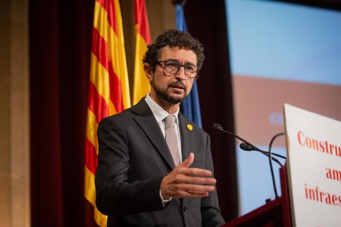 El conseller de Territori i Sostenibilitat de la Generalitat, Dami Calvet, aquest dijous a la seu de Foment del Treball