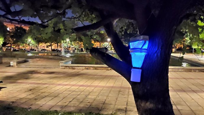 Trampas instaladad en uno de los parques de la ciudad para el estudio de la UIB.