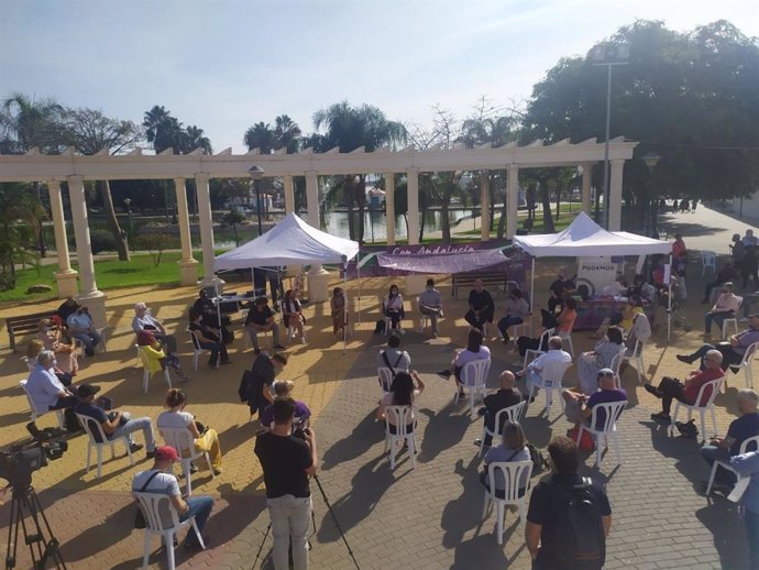 Encuentro de Podemos Andalucía con la militancia de Málaga en el Parque Huelin