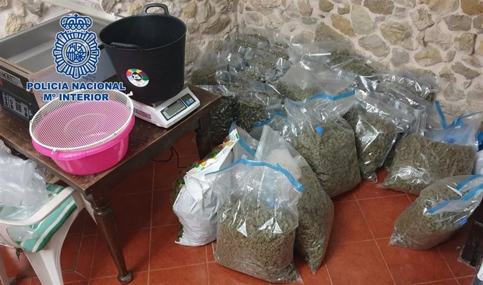 Nota De Prensa: Desmantelado Un Entramado Criminal De Origen Polaco Que Dirigía Desde Alicante Una Extensa Red De Tráfico De Drogas Y Armas