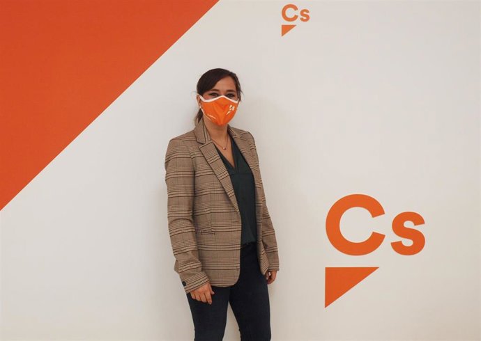 La coordinadora autonómica de Cs, Gemma Villarroel, en la sede de León.