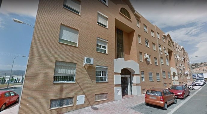 La Junta dotará de ascensor a un bloque de viviendas en alquiler en la calle Sierro de la capital