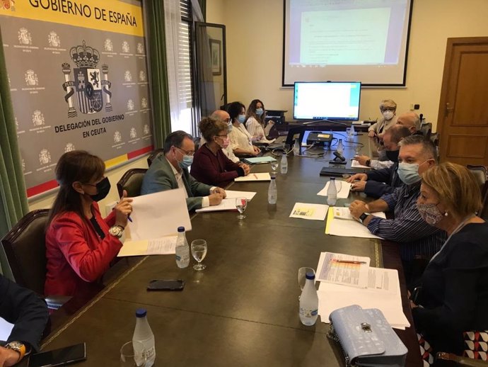 Gobierno de Ceuta prohibirá las reuniones con más de seis no convivientes y pide evitar "desplazamientos innecesarios"