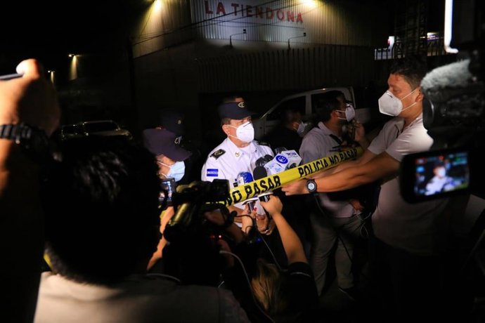 El director de la Policía de El Salvador tras un séxtuple homicidio en la capital