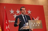 Aguado critica el "estéril debate de rojos y azules":" Me entristece que hayan elegido Madrid para dirimir sus disputas"