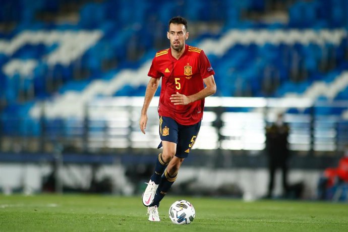 Sergio Busquets con la selección española