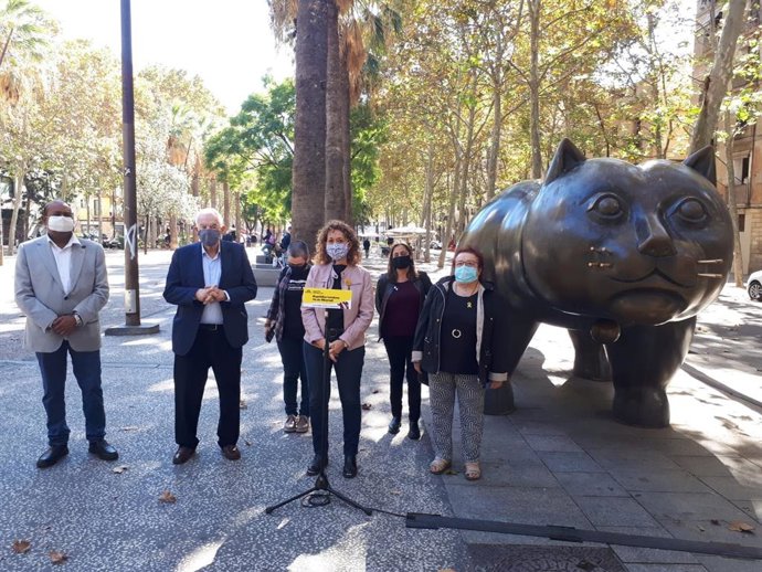 La consellera de Justicia de la Generalitat, Ester Capella, y el presidente de ERC en el Ayuntamiento de Barcelona, Ernest Maragall.