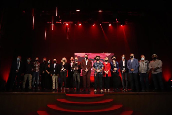 Imagen de los premiados en la X edición del Almería Western Film Festival.