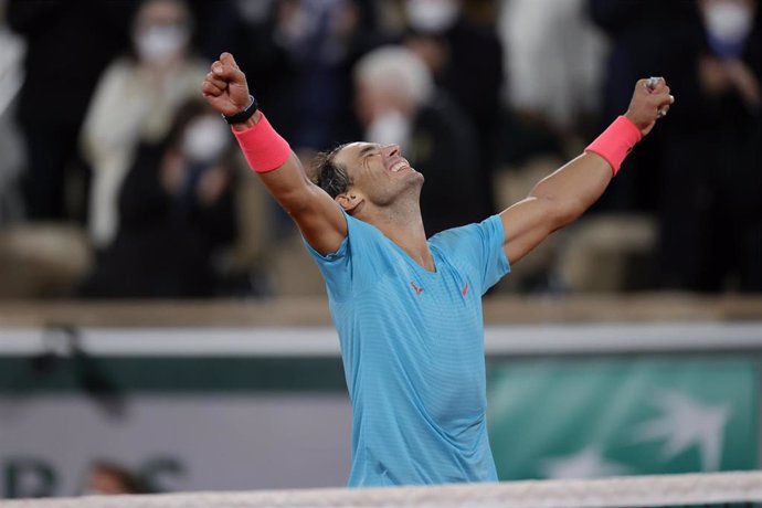 El tenista español Rafael Nadal tras conquistar su 13 Roland Garros