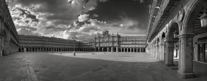 Una de las fotografías de la exposición de Victorino García en el Museo de Salamanca.
