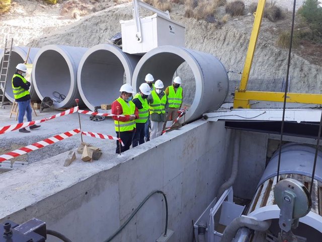 Obras para mejorar la red en alta de agua en Huesa