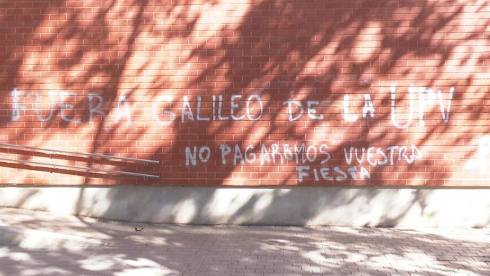 Pintada en el Colegio Mayor Galileo Galilei de Valncia