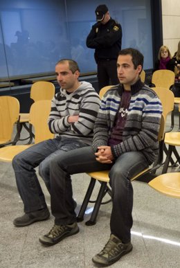 Los etarras Óscar Celarain Ortiz, 'Peio', y Andoni Otegi Eraso, 'Iosu', juzgados por el atentado contra la casa-cuartel de Santa Pola (Alicante)