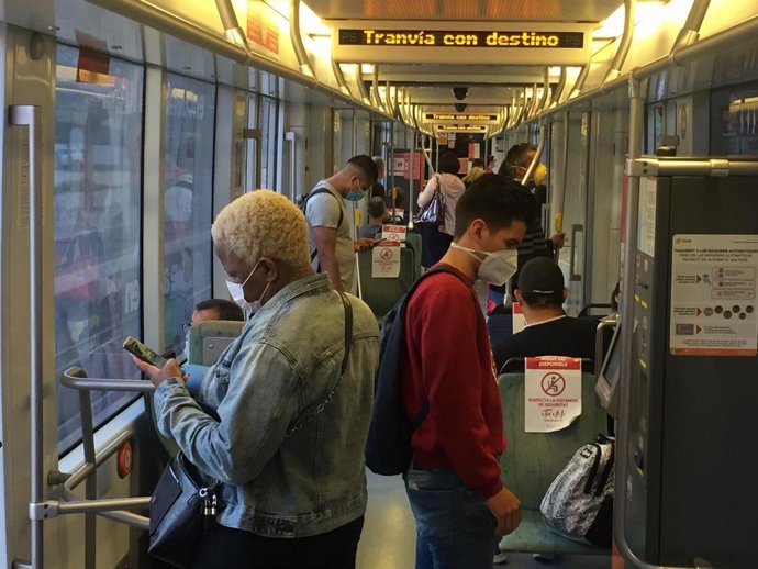Personas usuarias en el TRAM d'Alacant