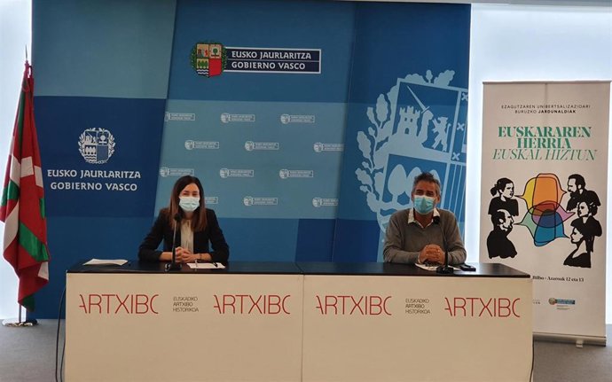 Presentación de las jornadas sobre universalización del euskera en el Archivo Histórico, en Bilbao