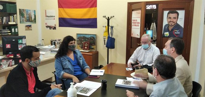 Fotonoticia Adelante Se Reúne Con La Plataforma Del Puente De Hierro Para Conocer Su Propuesta De Recuperación