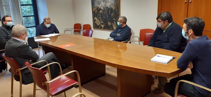 Reunión de grupos municipales del Ayuntamiento de Gijón con representantes de CSI Arcelor Asturias