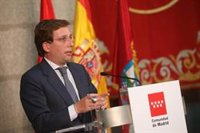 Almeida pide ampliar hasta medianoche el horario de las terrazas de bares y restaurantes en Madrid