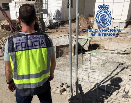 Detenido en Setenil (Cádiz) tras ejercer ilegalmente de vigilante de seguridad con armas en una finca