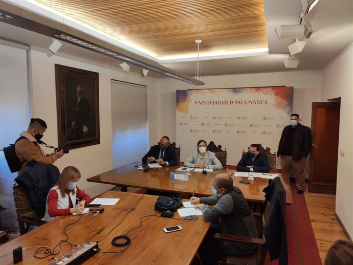 Representantes De La USAL En La Presentación De La Estrategia Institucional De La Docencia Para El Curso 2020-2021.