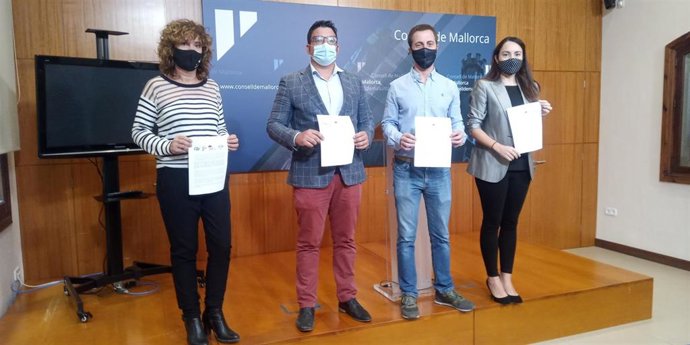 Los cuatro representantes de El PI, PP, Ciudadanos y Vox en el Consell de Mallorca.
