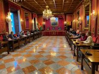 Universidad de Granada acatará instrucciones de la Junta pero insiste en que no tiene confinada ni un aula por Covid-19