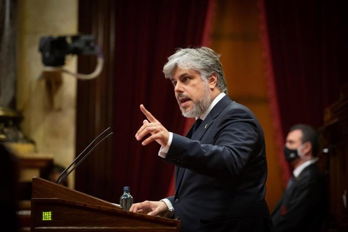 El presidente de JxCat en el Parlament, Albert Batet