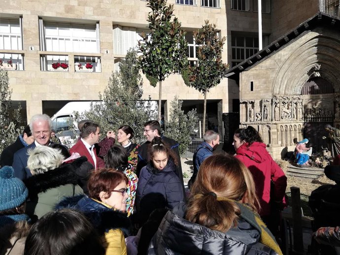 Inauguración del Belén Monumental de la Plaza del Ayuntamiento de Logroño (en el año 2019).