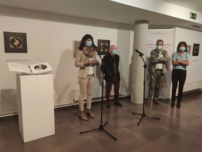 Inauguración de a muestra 'Las ratas (Miguel Delibes). Xilografías de José Noriega' en la Casa Revilla de Valladolid.