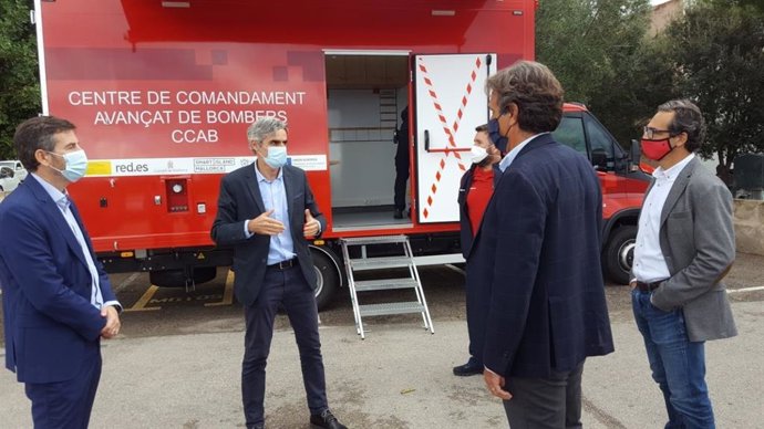 Bomberos de Mallorca y Endesa firman un acuerdo para coordinar actuaciones.