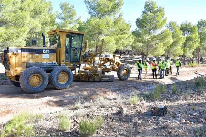 Granada.- La Junta ejecuta obras y arreglos en caminos forestales de la provinci
