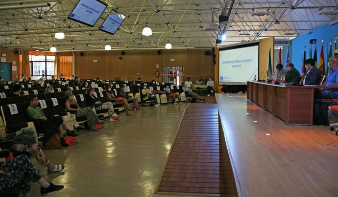 Estudiantes Erasmus son recibidos en la UCA