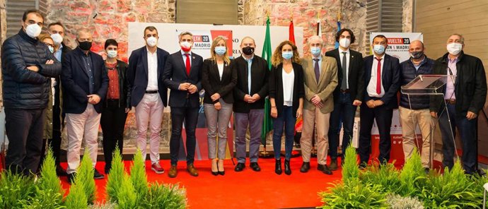 Presentación de la décima etapa de La Vuelta, que el 30 de octubre recorrerá 187 kilómetros entre Castro Urdiales y Suances