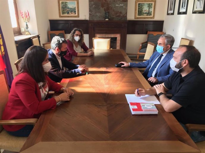 Reunión del Ayuntamiento de Jaén con Cruz Roja.