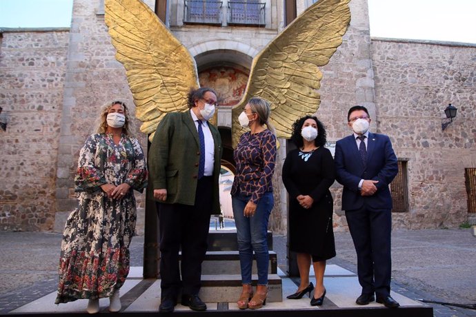 Toledo suma a su oferta cultural y artística el montaje escultórico 'Alas de Méx