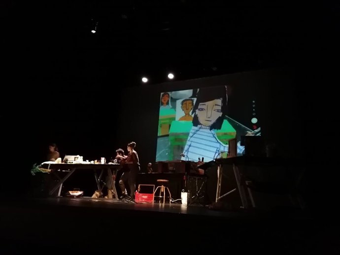 Proyección de los cortometrajes en la gala de clausura de MAP Teatre.