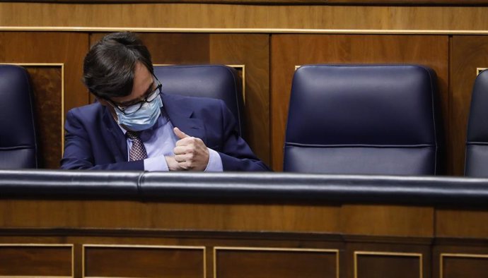 El ministro de Sanidad, Salvador Illa, durante en una sesión plenaria en el Congreso de los Diputados, en Madrid, (España), a 15 de octubre de 2020. Esta sesión se centrará, entre otras cuestiones, en explicar el estado de alarma decretado en Madrid.