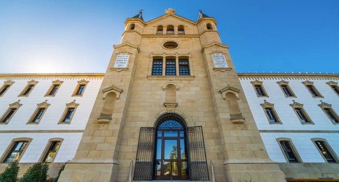 Fachada norte del hotel Catalonia Donosti, en un convento del siglo XVIII en San Sebastián.