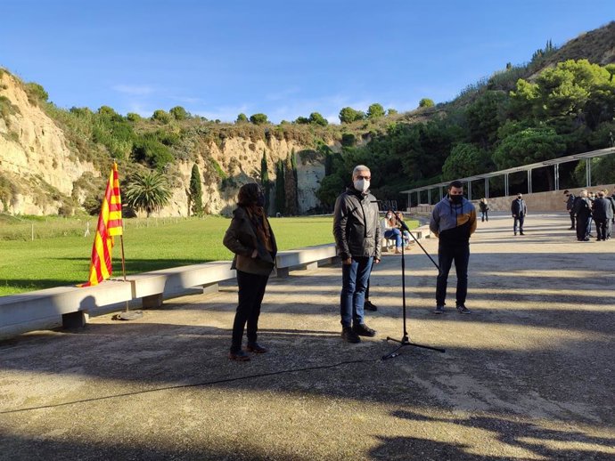 EL diputat de la CUP al Parlament Carles Riera en l'ofrena a Lluís Companys en el 80 aniversari del seu afusellament