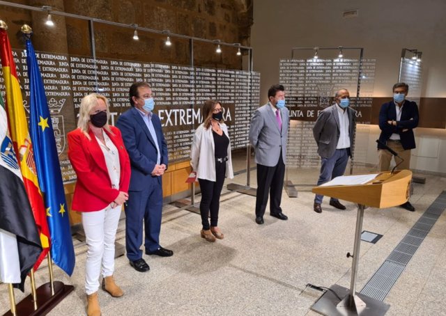Firma del Plan de Empleo de Extremadura 2020-2021