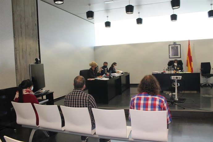 Juicio por el escrache a la boda de Marcos de Quinto en Cuenca.