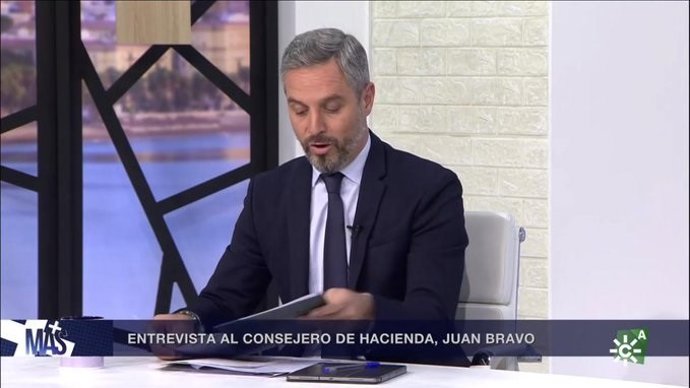 El consejero de Hacienda y Fondos Europeos, Juan Bravo, durante la entrevista