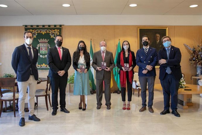 Villalobos y Candela Luque