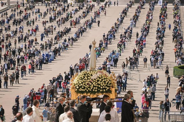 Celebración en el santuario de Fátima
