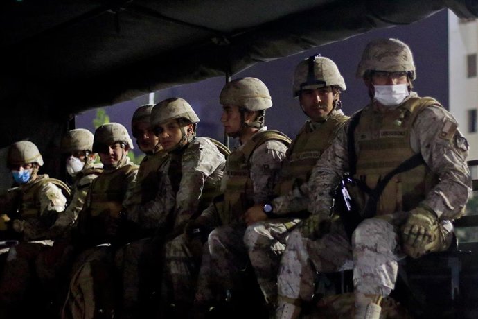 Imagen de archivo de un grupo de Carabineros. 