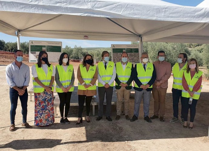 Córdoba.- Carmen Crespo coloca la primera piedra de la EDAR de Monturque, con un