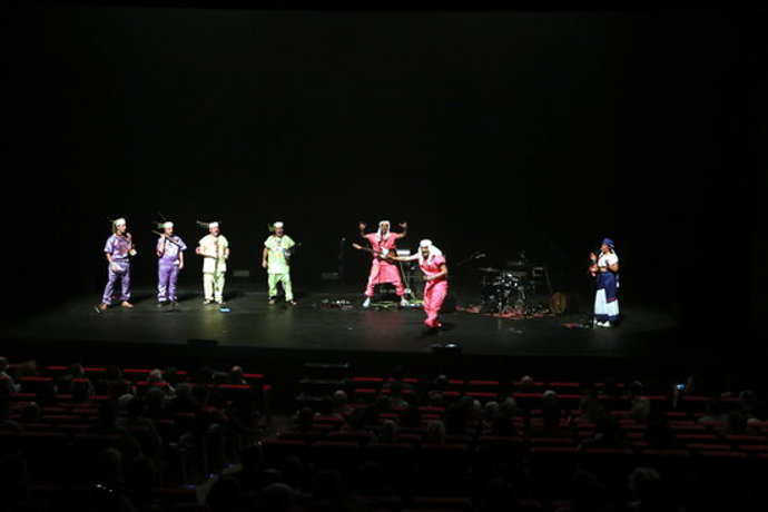 Pla obert del concert inaugural de la Fira Mediterrnia amb ZA! % la Transmegacobla. 15 d'octubre de 2020. (Horitzontal)